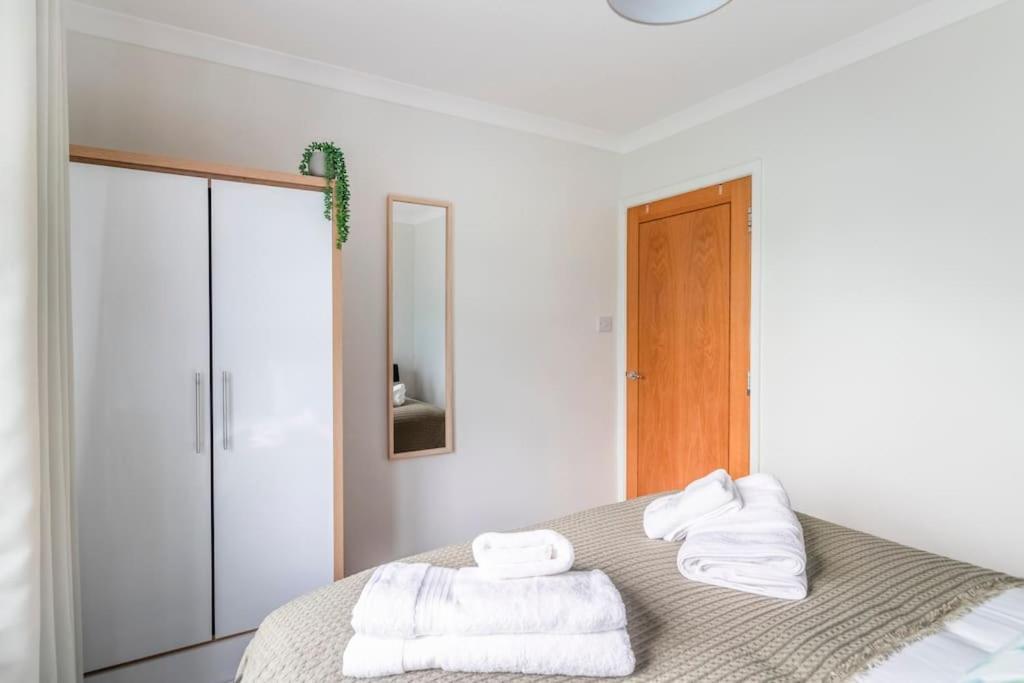 Spacious Sea View 2 Bedroom Sleeps 6-Free Parking Борнмът Екстериор снимка